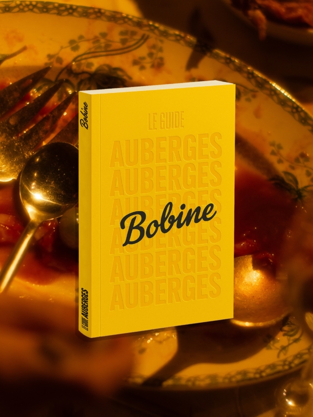 • À vos fourchettes, le guide Bobine - Auberges est disponible en précommande 🍽️🎉 (lien en bio)

Après deux ans d’absence sur papier, Bobine revient avec un guide pratique et humain qui vous donnera envie de vous mettre à table.

À travers 196 pages d’adresses testées et racontées, cet ouvrage met en lumière des lieux où l’on vient partager bien plus qu’un repas : des tables qui tissent du lien social et célèbrent la ruralité avec simplicité et gourmandise.

Dans ces périodes tumultueuses, nous avons plus que jamais besoin de lieux qui rassemblent et réchauffent le cœur. C’est pourquoi, nous espérons que vous serez nombreux à pousser la porte de ces auberges où l’on vient pour manger, et d’où l’on repart nourris autrement.

📙 Pour précommander votre exemplaire du guide Bobine - Auberges, le lien est en bio 👆🏻

Tarifs préférentiels et livraison offerte pour les premières commandes 🎁

💛 Un grand merci par avance pour votre soutien et vos partages !

#guide #auberge #gastronomie #bienmanger